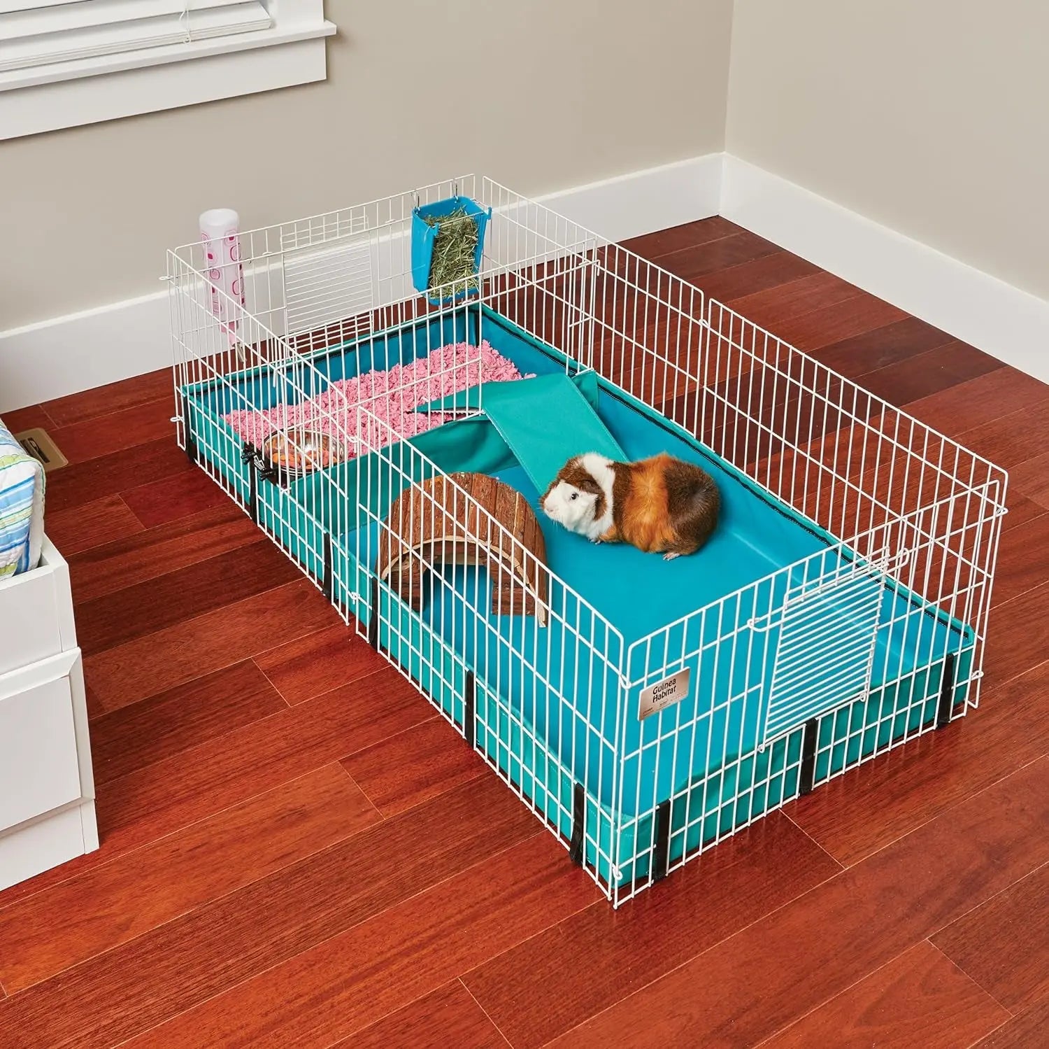 Expandable Guinea Pig Habitat Cage with Divider & Hinged Top – Washable PVC Bottom, Indoor Small Animal Cage